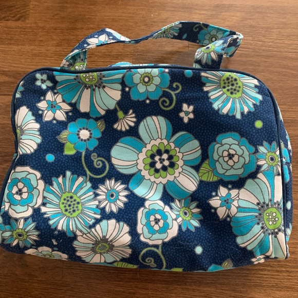 31 toiletry bag Clearance